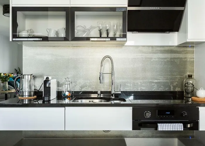 Luxury With Large Terrace